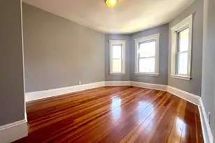 18 Chase St, Boston, MA 02125 - Photo 5