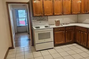 32 Valley, Everett, MA 02149 - Photo 3