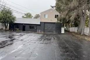 75 Lincoln St, Marlborough, MA 01752 - Photo 1