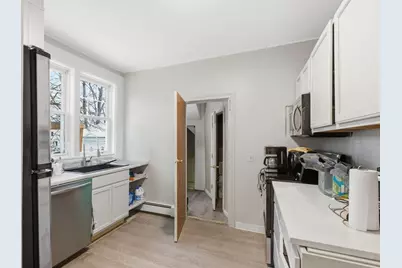 8 Laurel St, Whitman, MA 02382 - Photo 5