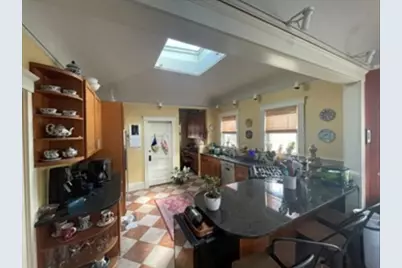 18 Oakland St #3, Cambridge, MA 02139 - Photo 3