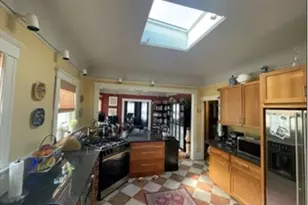 18 Oakland St, Cambridge, MA 02139 - Photo 1