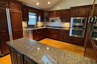 454 Lexington St, Woburn, MA 01801 - Photo 3