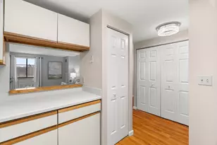 100 Ledgewood Dr, Stoneham, MA 02180 - Photo 15