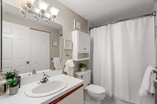 100 Ledgewood Dr, Stoneham, MA 02180 - Photo 21