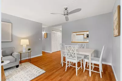 100 Ledgewood Dr #117, Stoneham, MA 02180 - Photo 9