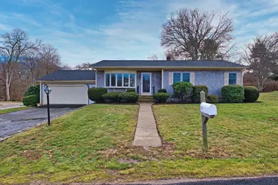 10 Richard Alan Rd, Dartmouth, MA 02747 - Photo 1