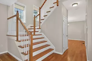 19 Village Cir, Milford, MA 01757 - Photo 15