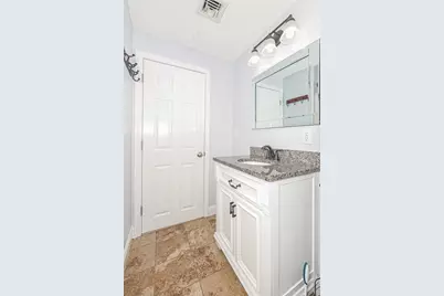 345 Cross St, Bridgewater, MA 02324 - Photo 17