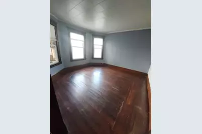 723 Carew St #3, Springfield, MA 01104 - Photo 13