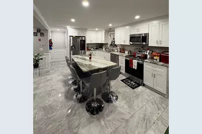 2 Lee St #B, Milford, MA 01757 - Photo 3