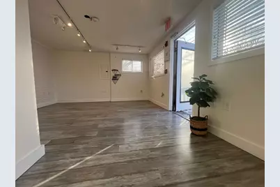 379 Sconticut Neck Rd, Fairhaven, MA 02719 - Photo 5