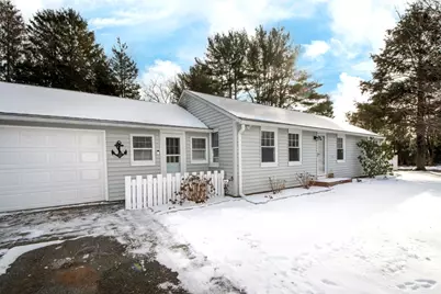 1 Chestnut St, Kingston, MA 02364 - Photo 3