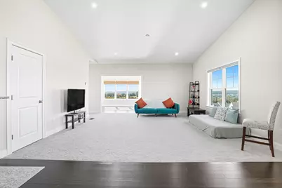 22 Horizon Dr #22, Millbury, MA 01527 - Photo 5