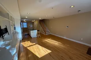 10 Sherman Ct, Somerville, MA 02145 - Photo 5