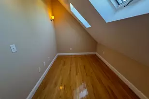 10 Sherman Ct, Somerville, MA 02145 - Photo 31