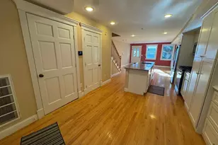 10 Sherman Ct, Somerville, MA 02145 - Photo 9