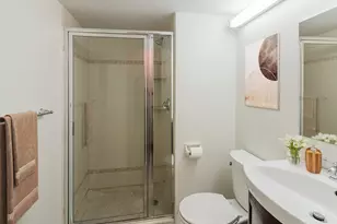 9 Hawthorne, Boston, MA 02114 - Photo 5