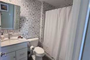 17 Central St, Salem, MA 01970 - Photo 5