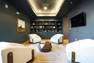 289 Walk Hill Rd, Boston, MA 02131 - Photo 3