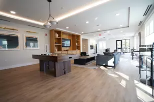 289 Walk Hill Rd, Boston, MA 02131 - Photo 9