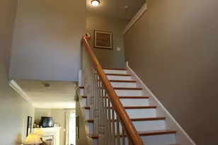 136 Pinewood Dr, Gardner, MA 01440 - Photo 7