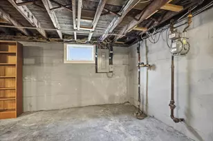 1 Beacon St, Newburyport, MA 01950 - Photo 39