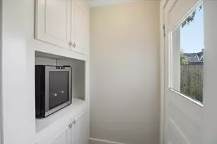 1 Beacon St, Newburyport, MA 01950 - Photo 31