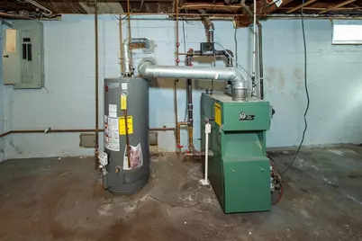 804 County St #1, Somerset, MA 02726 - Photo 29