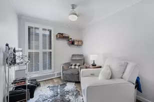 8 Juniper St, Brookline, MA 02445 - Photo 9