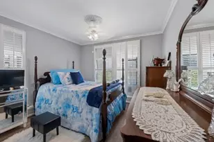 8 Juniper St, Brookline, MA 02445 - Photo 7