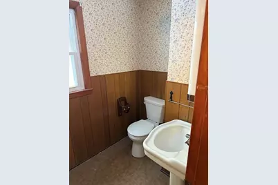 9 Sunset Dr, Orange, MA 01364 - Photo 17