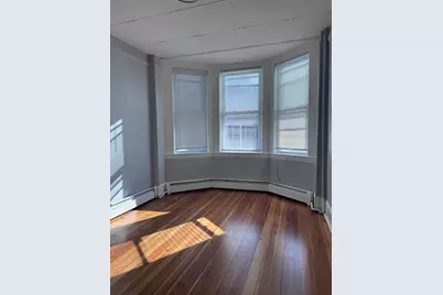 36 Endicott St #2R, Salem, MA 01970 - Photo 3