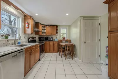 1391 Bridge St, Dracut, MA 01826 - Photo 7