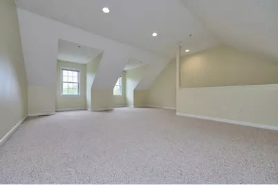 1975 Middlesex St #51, Lowell, MA 01851 - Photo 11