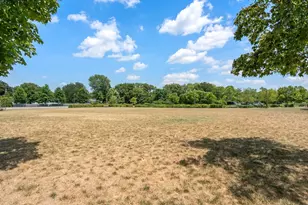 7 Cross St, Wilmington, MA 01887 - Photo 17