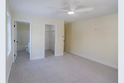 241 Humphrey Street, Lowell, MA 01850 - Photo 15