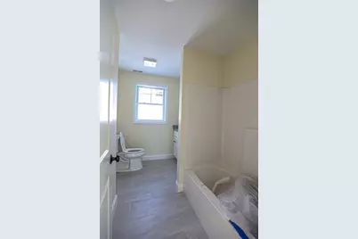 241 Humphrey Street, Lowell, MA 01850 - Photo 13