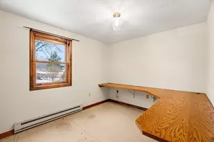 37 Highland St, Auburn, MA 01501 - Photo 17