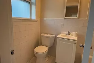 21 Sanborn St, Reading, MA 01867 - Photo 9