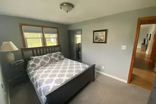 7 Cleveland Rd, Peabody, MA 01960 - Photo 7