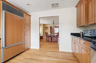 17 Gilbert St, Newton, MA 02465 - Photo 3