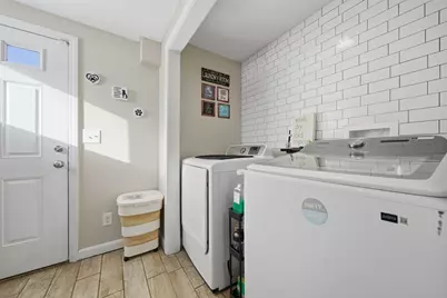 46 Pelham Street, Methuen, MA 01844 - Photo 13