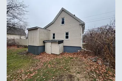 448 Pleasant St, Gardner, MA 01440 - Photo 9