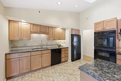 203 Green Hill Rd, Longmeadow, MA 01106 - Photo 9