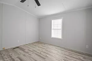 548 Kenyon Ave, Attleboro, MA 02703 - Photo 17