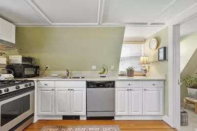 10 Oak St #3, Gloucester, MA 01930 - Photo 11