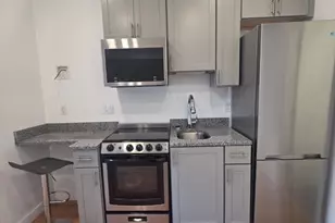 165 Hawthorne St, Chelsea, MA 02150 - Photo 3