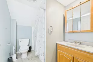 187 Cedar St, New Bedford, MA 02740 - Photo 13