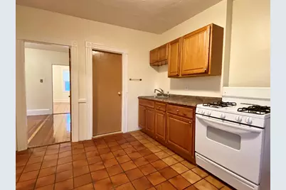 257 Beacon St #3, Somerville, MA 02143 - Photo 3